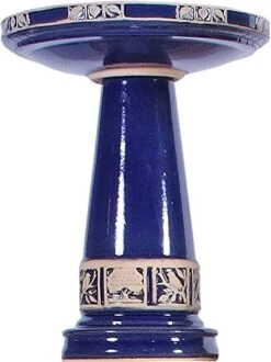 Zanesville Bird Bath With Locking Top- 2 Colors 6 Zanesville Bird Bath With Locking Top- 2 Colors -Bird Haven Shop Zanesville Bird Bath Detail