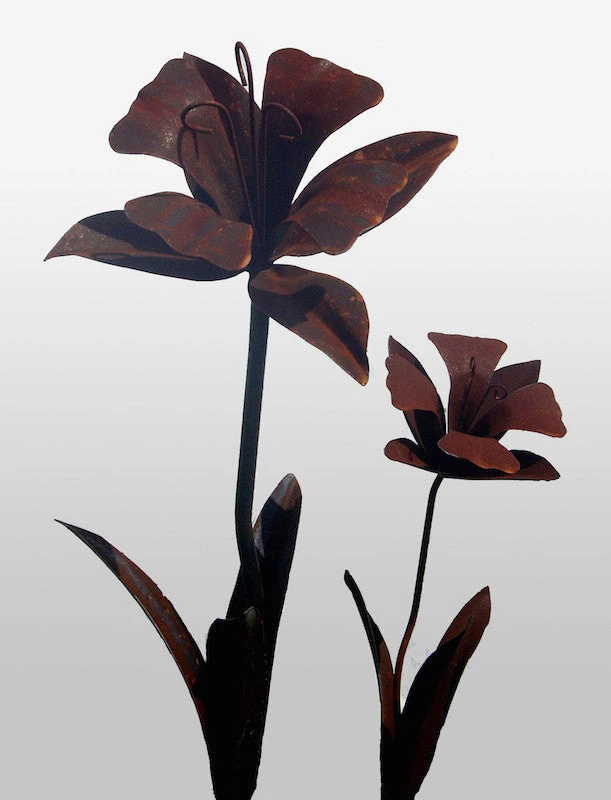 Huge Hand Forged Daffodils 1 Huge Hand Forged Daffodils